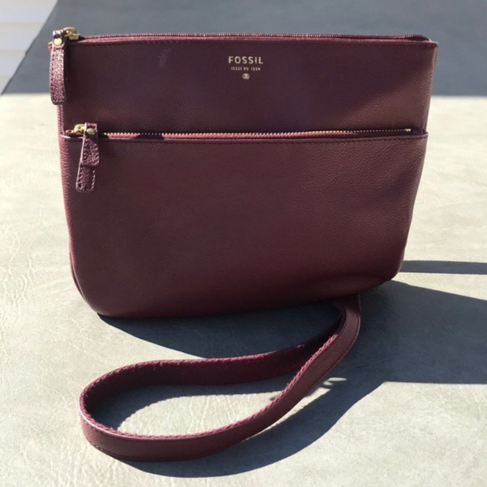 Fossil Crossbody Burgundy